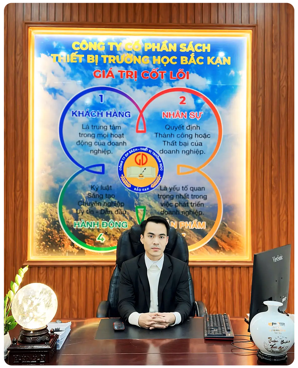 giám đốc công ty sách bắc kạn